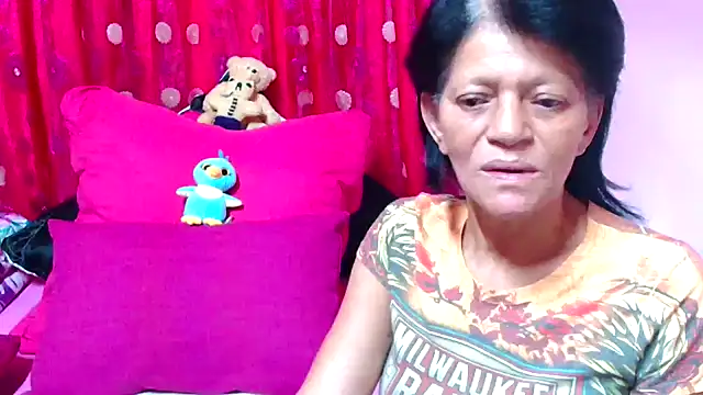 Snapshot of SLUTTYROXY chatting on October 4, 2025, 6:50 pm SLUTTYROXY online show from October 4, 2025, 6:50 pm