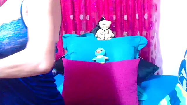Snapshot of SLUTTYROXY chatting on October 18, 2025, 6:52 pm SLUTTYROXY online show from October 18, 2025, 6:52 pm