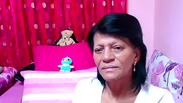 SLUTTYROXY online show from November 3, 2025, 5:03 pm