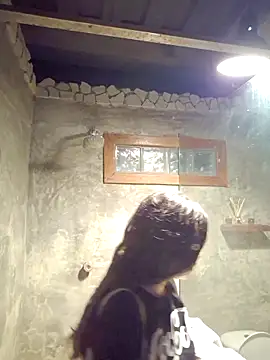 loveuu-bae online show from October 25, 2025, 11:10 pm