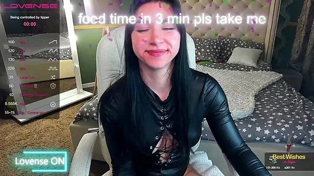 Snapshot of EmilyCandyy chatting on January 25, 2025, 10:08 am EmilyCandyy online show from January 25, 2025, 10:08 am