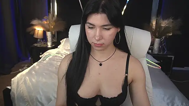 Snapshot of EmilyCandyy chatting on November 8, 2025, 7:41 am EmilyCandyy online show from November 8, 2025, 7:41 am