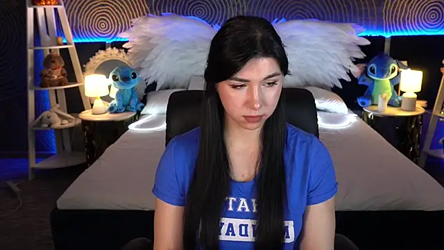 Snapshot of EmilyCandyy chatting on November 10, 2025, 7:18 am EmilyCandyy online show from November 10, 2025, 7:18 am