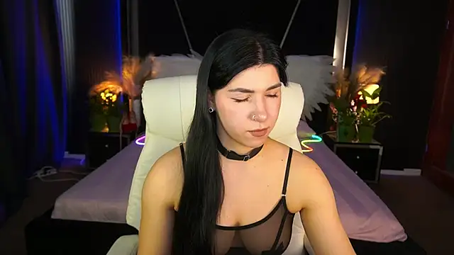 EmilyCandyy online show from May 9, 2026, 6:18 am