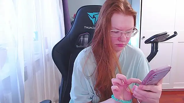 Lady Inari online show from November 12, 2025, 12:38 pm