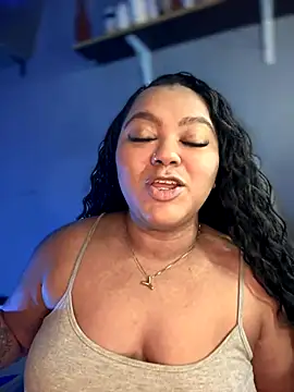 yanza2002 online show from December 1, 2024, 8:31 pm