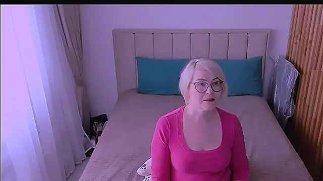 Snapshot of sabrinamacmarren chatting on April 30, 2026, 11:38 am sabrinamacmarren online show from April 30, 2026, 11:38 am