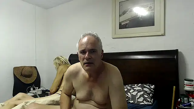 DrPenaltyXX online show from December 17, 2024, 1:07 am