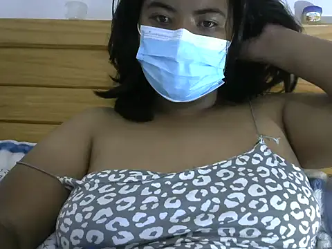 Artinah22 online show from October 15, 2025, 5:57 pm