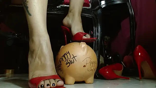 MeGoddesSara online show from April 23, 2026, 6:21 pm