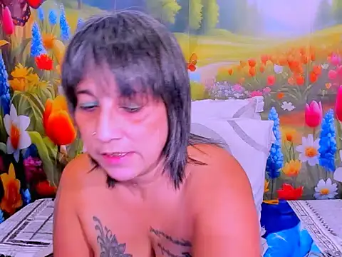 indianroxy online show from April 7, 2026, 5:52 am