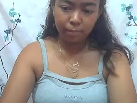 Snapshot of milkboobsgirl chatting on February 28, 2025, 4:43 am milkboobsgirl online show from February 28, 2025, 4:43 am