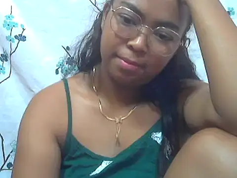 Snapshot of milkboobsgirl chatting on March 12, 2025, 7:57 am milkboobsgirl online show from March 12, 2025, 7:57 am