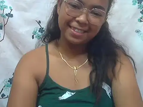 Snapshot of milkboobsgirl chatting on March 12, 2025, 10:59 am milkboobsgirl online show from March 12, 2025, 10:59 am