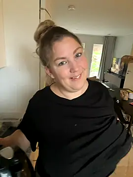 Anna Alexa online show from November 6, 2025, 7:20 am