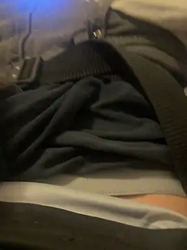 Snapshot of mikeylong chatting on February 15, 2026, 4:58 pm mikeylong online show from February 15, 2026, 4:58 pm