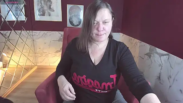 KellyPerfection online show from November 15, 2025, 5:27 am