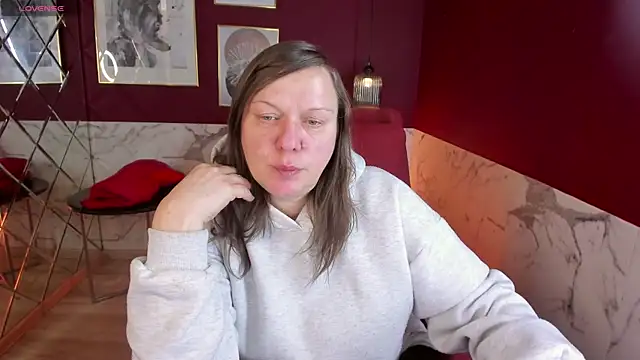 KellyPerfection online show from May 14, 2026, 6:31 am