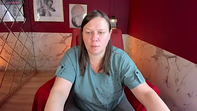 Snapshot of KellyPerfection chatting on June 7, 2026, 8:40 am KellyPerfection online show from June 7, 2026, 8:40 am