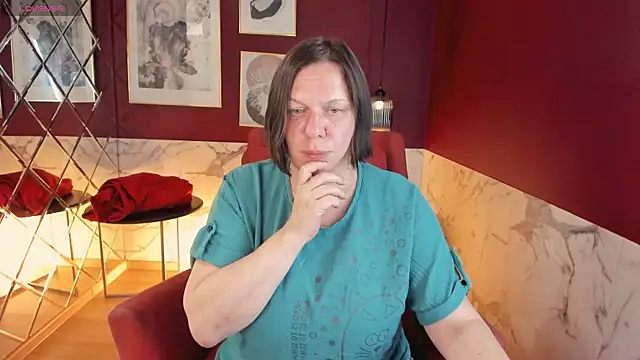 Snapshot of KellyPerfection chatting on July 1, 2026, 5:42 am KellyPerfection online show from July 1, 2026, 5:42 am
