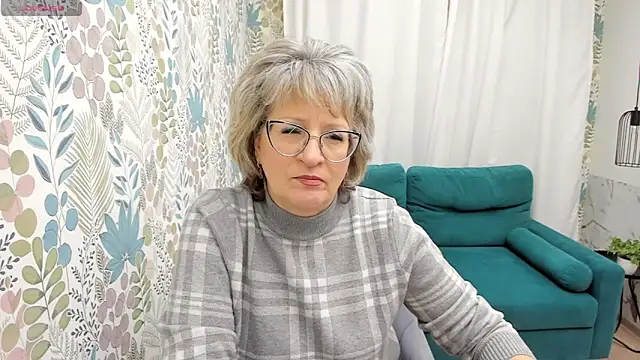 Snapshot of EvelynJoyful chatting on January 21, 2025, 5:05 am EvelynJoyful online show from January 21, 2025, 5:05 am
