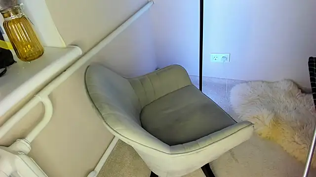 Snapshot of Leila_Libertas chatting on December 8, 2024, 11:46 am Leila Libertas online show from December 8, 2024, 11:46 am