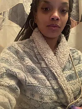 Rakiyahcharms online show from December 15, 2024, 4:26 pm