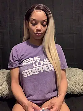 Rakiyahcharms online show from March 16, 2025, 5:39 pm