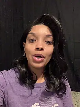 Rakiyahcharms online show from October 5, 2025, 3:43 pm