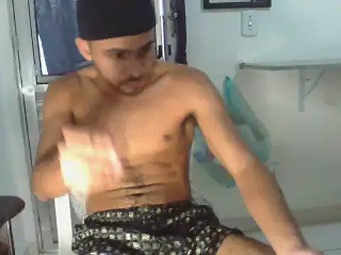 Snapshot of LoudLikeness chatting on February 28, 2025, 12:31 pm LoudLikeness online show from February 28, 2025, 12:31 pm