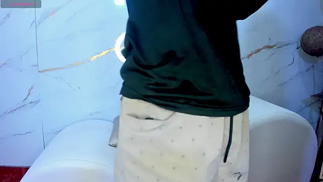 AmazingPartys online show from April 11, 2026, 2:27 am