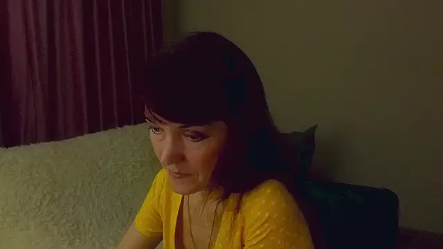 Snapshot of Fritha chatting on February 4, 2026, 6:47 pm Fritha online show from February 4, 2026, 6:47 pm