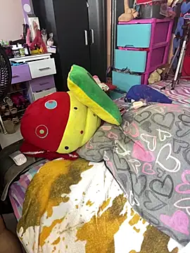 camile milf online show from March 4, 2026, 1:33 am