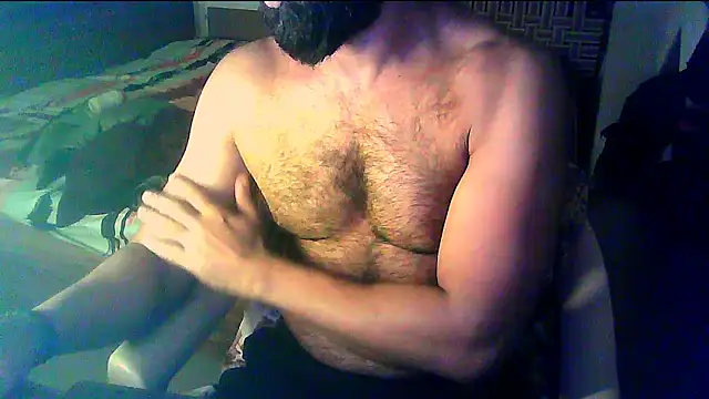 Snapshot of Vbestshow chatting on February 3, 2026, 11:59 am Vbestshow online show from February 3, 2026, 11:59 am