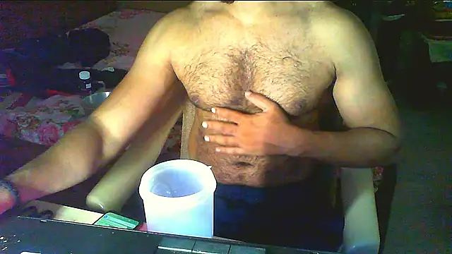 Snapshot of Vbestshow chatting on July 5, 2026, 11:50 am Vbestshow online show from July 5, 2026, 11:50 am