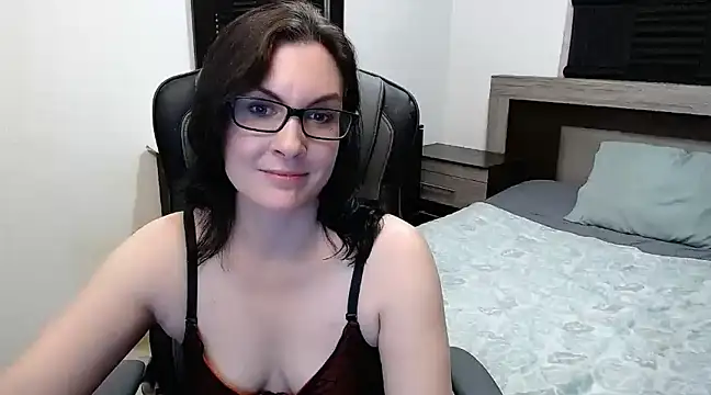 DesreRose online show from December 10, 2024, 2:38 am