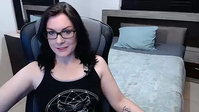 DesreRose online show from January 21, 2025, 12:04 am