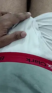 Snapshot of Babyucum4me chatting on December 25, 2024, 5:05 pm Babyucum4me online show from December 25, 2024, 5:05 pm