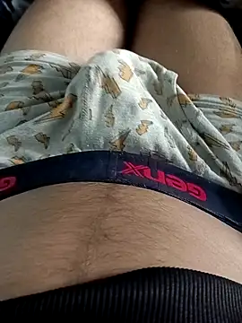 Snapshot of Babyucum4me chatting on January 21, 2025, 3:15 am Babyucum4me online show from January 21, 2025, 3:15 am