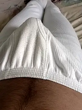 Snapshot of Babyucum4me chatting on October 7, 2025, 9:28 am Babyucum4me online show from October 7, 2025, 9:28 am