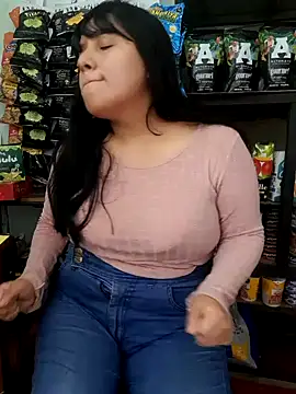 Snapshot of Kalani_Engel chatting on February 1, 2025, 7:55 pm Kalani Engel online show from February 1, 2025, 7:55 pm