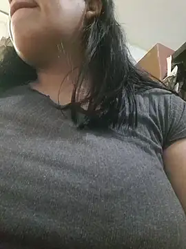 Snapshot of Kalani_Engel chatting on February 22, 2026, 6:24 am Kalani Engel online show from February 22, 2026, 6:24 am