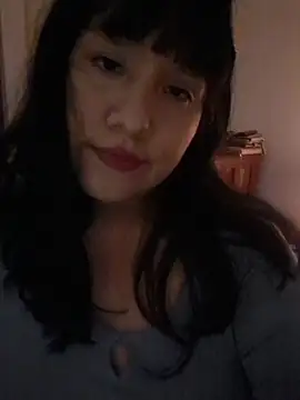 Snapshot of Kalani_Engel chatting on March 4, 2026, 4:40 am Kalani Engel online show from March 4, 2026, 4:40 am