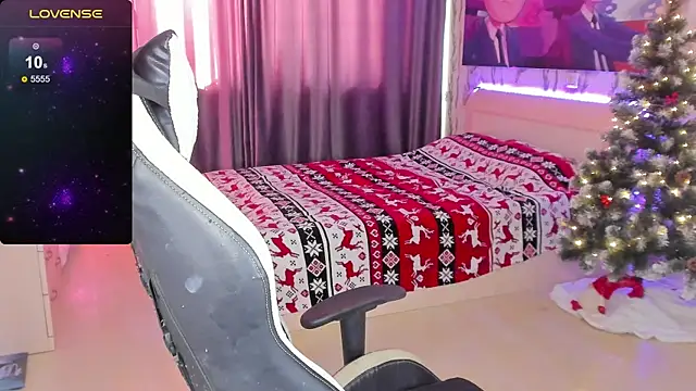 Snapshot of BiMolly chatting on February 26, 2025, 10:15 am BiMolly online show from February 26, 2025, 10:15 am