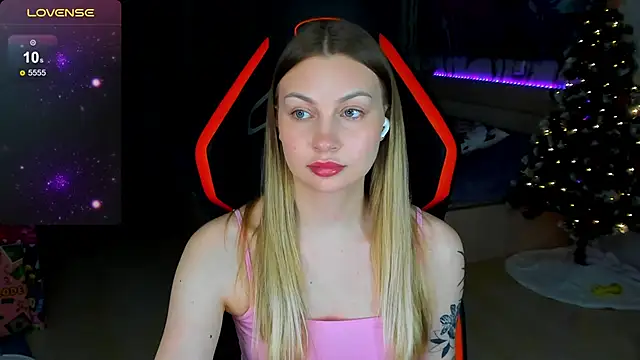 BiMolly online show from February 3, 2026, 11:32 pm