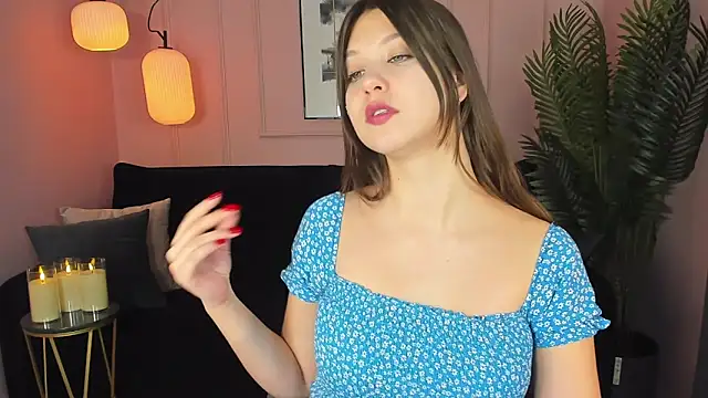 ElizaMild online show from December 6, 2024, 8:37 am