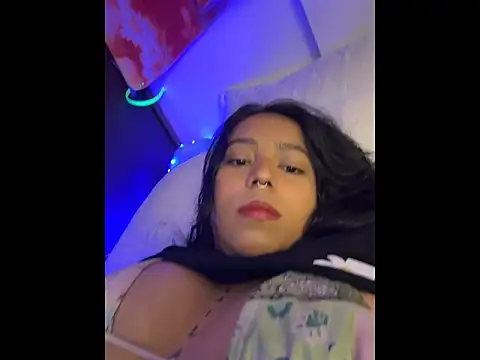 Naiara sex online show from May 23, 2026, 4:07 am