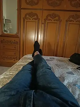 Snapshot of Bobby967 chatting on November 21, 2025, 1:10 pm Bobby967 online show from November 21, 2025, 1:10 pm