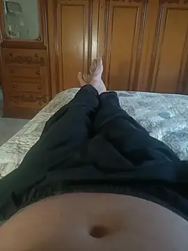 Snapshot of Bobby967 chatting on February 19, 2026, 8:54 am Bobby967 online show from February 19, 2026, 8:54 am