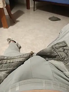 Snapshot of Bobby967 chatting on April 2, 2026, 6:05 pm Bobby967 online show from April 2, 2026, 6:05 pm